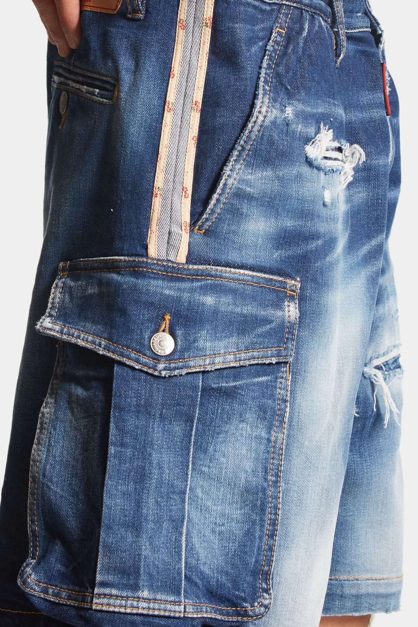 Korte Broek^Dsquared2 Medium Gescheurde Kniewas 64 Tag-Short Marine